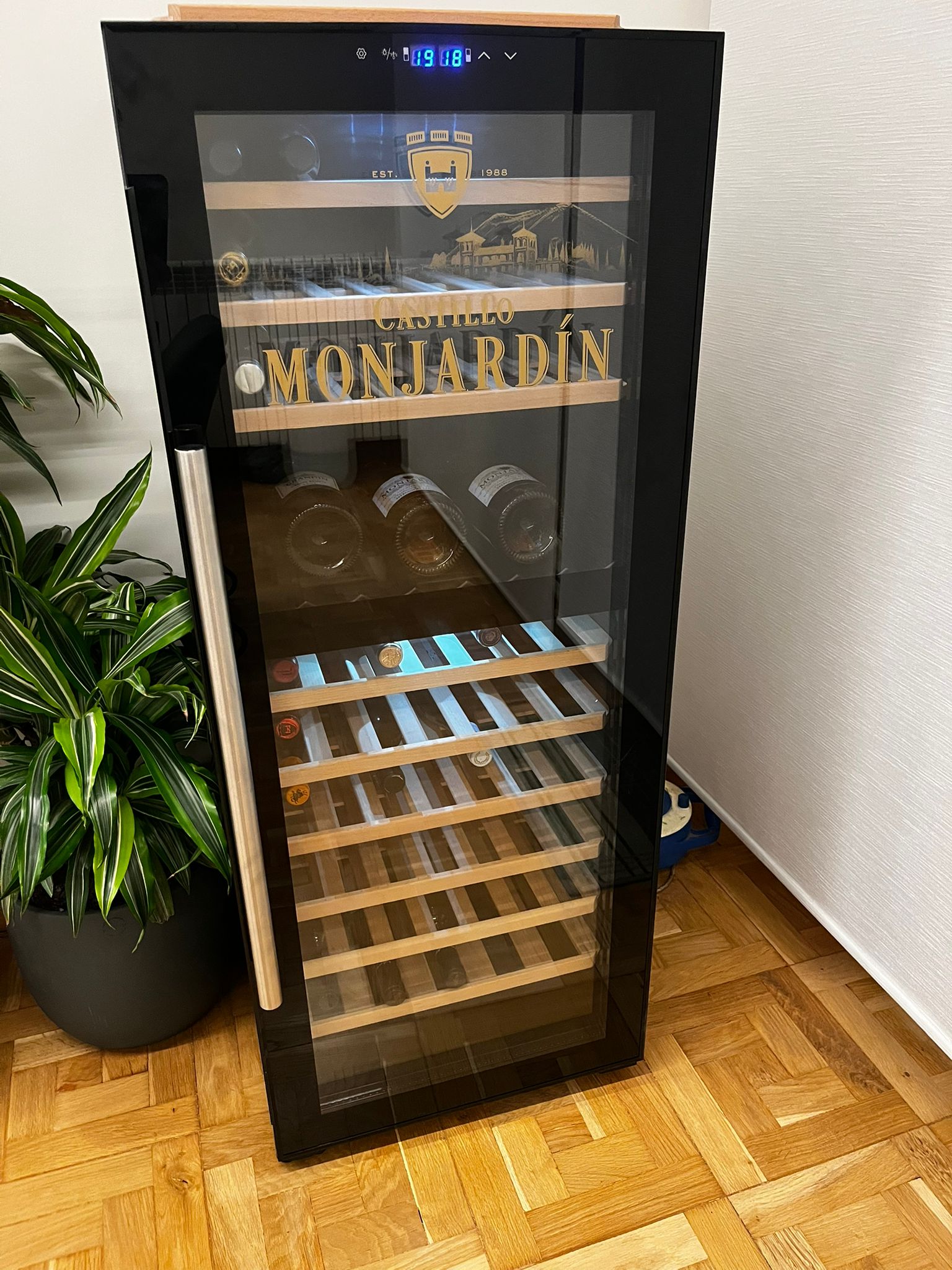Vinoteca grande